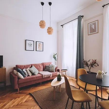 Downtown Luxe & Stylish * Budapest