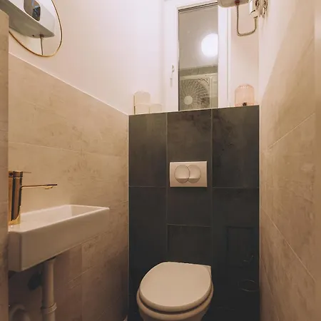 Downtown Luxe & Stylish *