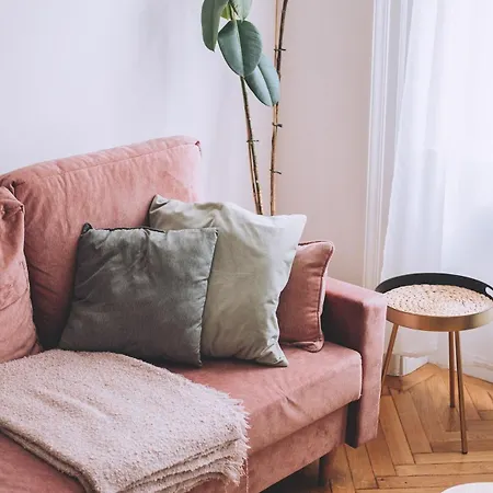 Downtown Luxe & Stylish *