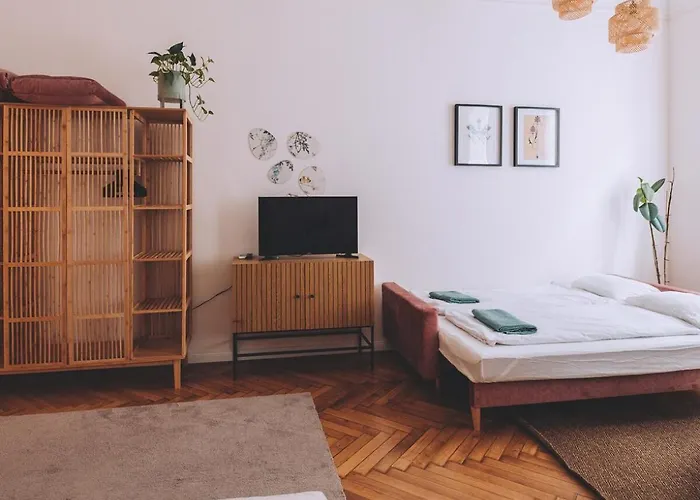 Downtown Luxe & Stylish Daire Budapeşte