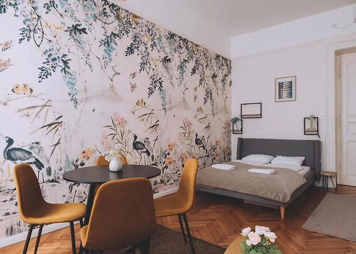 Downtown Luxe & Stylish Daire Budapeşte